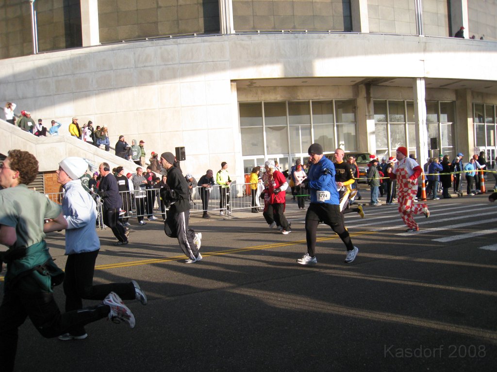 Detroit Turkey Trot 2008 10K 0625.jpg - The Detroit Turkey Trot 10K 2008, the 26th. running. Downtown Detroit Michigan. A balmy 22 degrees that morning. Race time of 58:24 for the 6.23 miles.